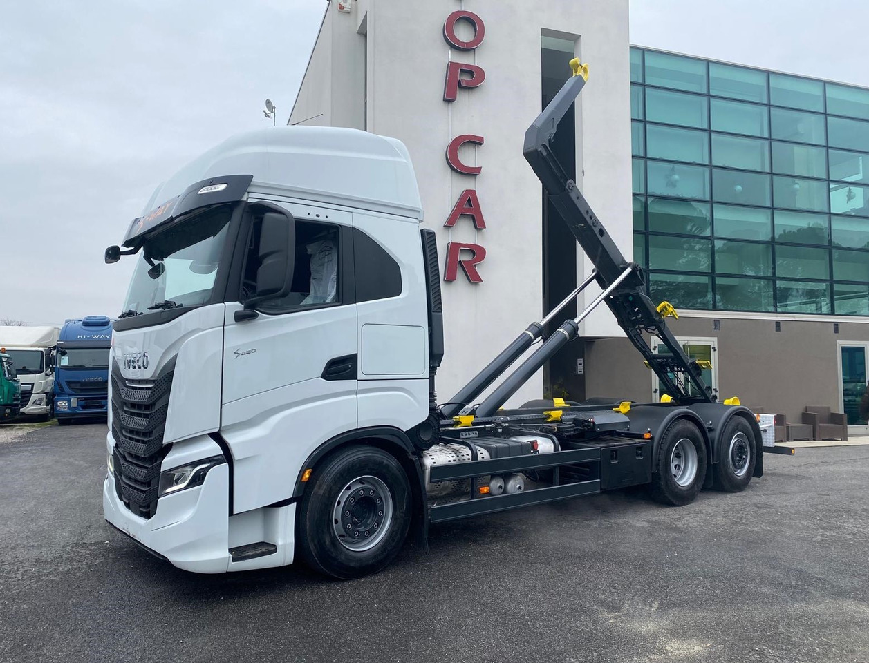 IVECO S-WAY AS260S48 - Camion ampliroll: photos 1 IVECO S-WAY AS260S48 - Camion ampliroll: photos 1