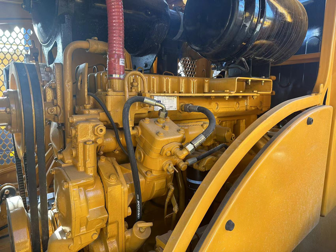 CATERPILLAR 950h in stock good quality ready to work - Chargeuse sur pneus: photos 2 CATERPILLAR 950h in stock good quality ready to work - Chargeuse sur pneus: photos 2