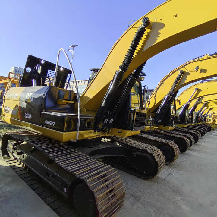 Excellent Performance Second-hand Caterpillar 320d2 Hydraulic 20ton Excavator Cat320D2: Good Condition, Low Price for Sale - Pelle sur chenille: photos 1 Excellent Performance Second-hand Caterpillar 320d2 Hydraulic 20ton Excavator Cat320D2: Good Condition, Low Price for Sale - Pelle sur chenille: photos 1