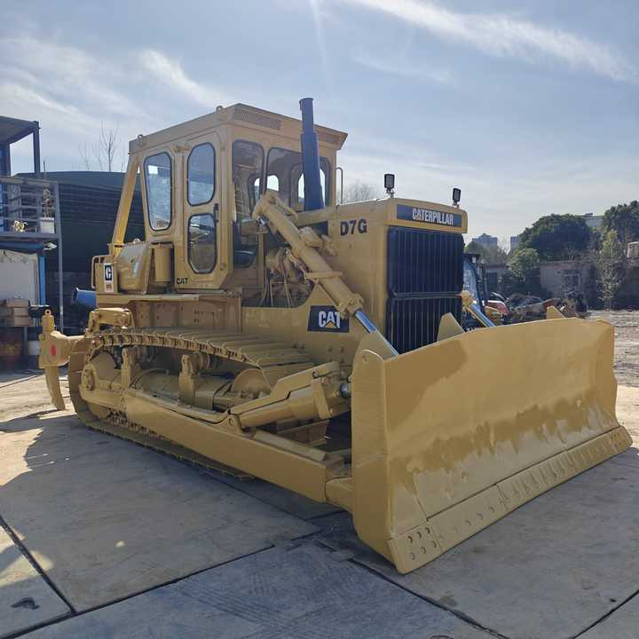 Good Condition Caterpillar CATD7G Original Japan Used Crawler Dozer Used CAT D6 D7 D10 Second Hand Bulldozers for Sale - Bulldozer: photos 5 Good Condition Caterpillar CATD7G Original Japan Used Crawler Dozer Used CAT D6 D7 D10 Second Hand Bulldozers for Sale - Bulldozer: photos 5