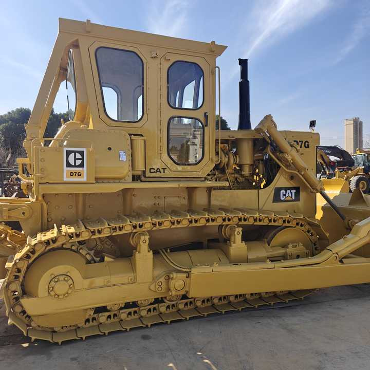 Good Condition Caterpillar CATD7G Original Japan Used Crawler Dozer Used CAT D6 D7 D10 Second Hand Bulldozers for Sale - Bulldozer: photos 3 Good Condition Caterpillar CATD7G Original Japan Used Crawler Dozer Used CAT D6 D7 D10 Second Hand Bulldozers for Sale - Bulldozer: photos 3
