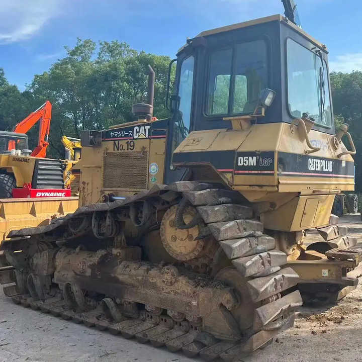 Good Condition D5M Mini Bulldozer New Crawler Bulldozer with Parts Price Bulldozers - Bulldozer: photos 5 Good Condition D5M Mini Bulldozer New Crawler Bulldozer with Parts Price Bulldozers - Bulldozer: photos 5