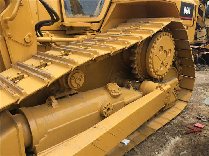 Good Condition D6N Mini Bulldozer New Crawler Bulldozer with Parts Price Bulldozers - Bulldozer: photos 5 Good Condition D6N Mini Bulldozer New Crawler Bulldozer with Parts Price Bulldozers - Bulldozer: photos 5