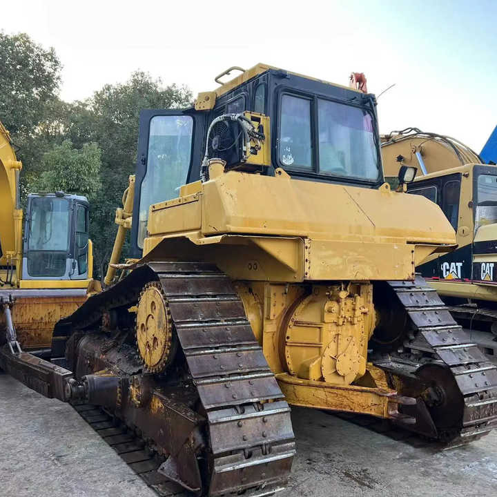 Good Condition D6h Mini Bulldozer New Crawler Bulldozer with Parts Price Bulldozers - Bulldozer: photos 3 Good Condition D6h Mini Bulldozer New Crawler Bulldozer with Parts Price Bulldozers - Bulldozer: photos 3