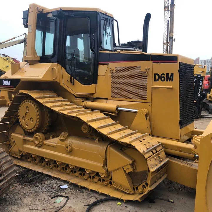 Good Condition D6m Mini Bulldozer New Crawler Bulldozer with Parts Price Bulldozers - Bulldozer: photos 2 Good Condition D6m Mini Bulldozer New Crawler Bulldozer with Parts Price Bulldozers - Bulldozer: photos 2