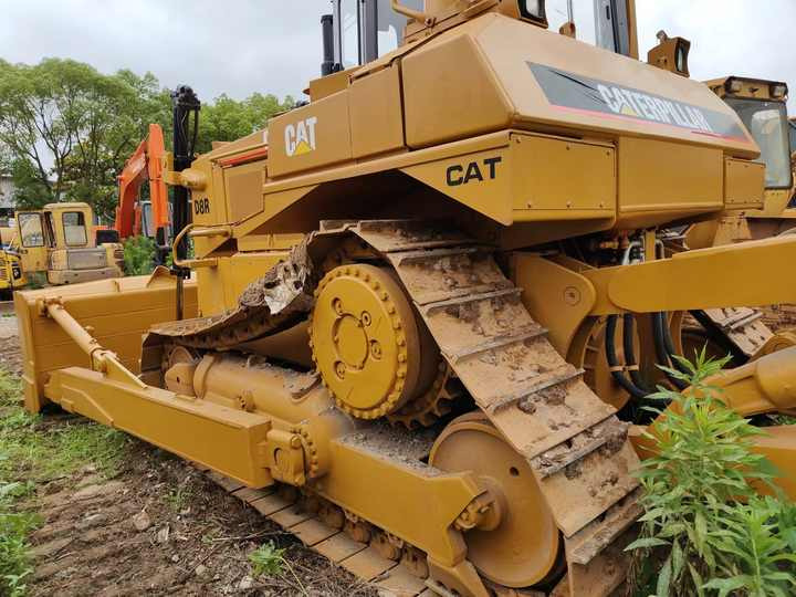 Good Condition D8r Mini Bulldozer New Crawler Bulldozer with Parts Price Bulldozers - Bulldozer: photos 4 Good Condition D8r Mini Bulldozer New Crawler Bulldozer with Parts Price Bulldozers - Bulldozer: photos 4