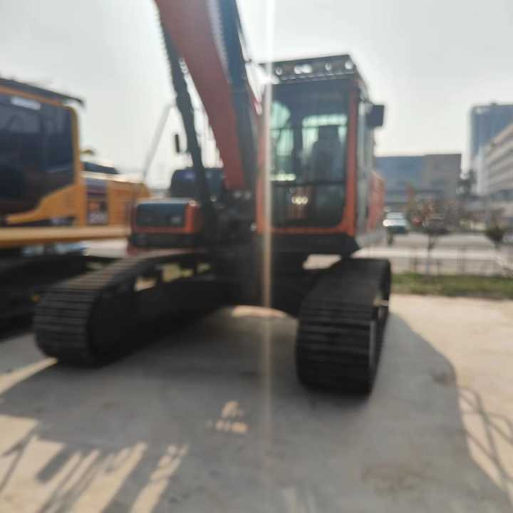 Korea Made Doosan Digger Dx300lc Doosan Used Machinery Excavator , Doosan Dx220 Dx300 Dx200 - Pelle sur chenille: photos 4 Korea Made Doosan Digger Dx300lc Doosan Used Machinery Excavator , Doosan Dx220 Dx300 Dx200 - Pelle sur chenille: photos 4
