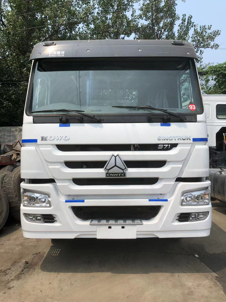 Howo HOWO 371 - Tracteur routier: photos 1 Howo HOWO 371 - Tracteur routier: photos 1