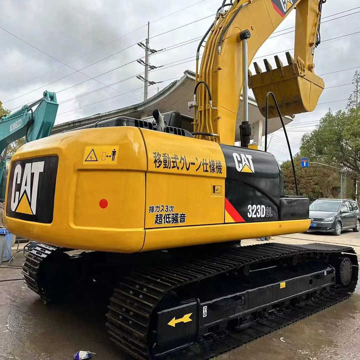 Used Digger CAT 323D2L Construction Machinery Construction Digger Used CAT 323D2L Cheap Excavator - Pelle sur chenille: photos 1 Used Digger CAT 323D2L Construction Machinery Construction Digger Used CAT 323D2L Cheap Excavator - Pelle sur chenille: photos 1