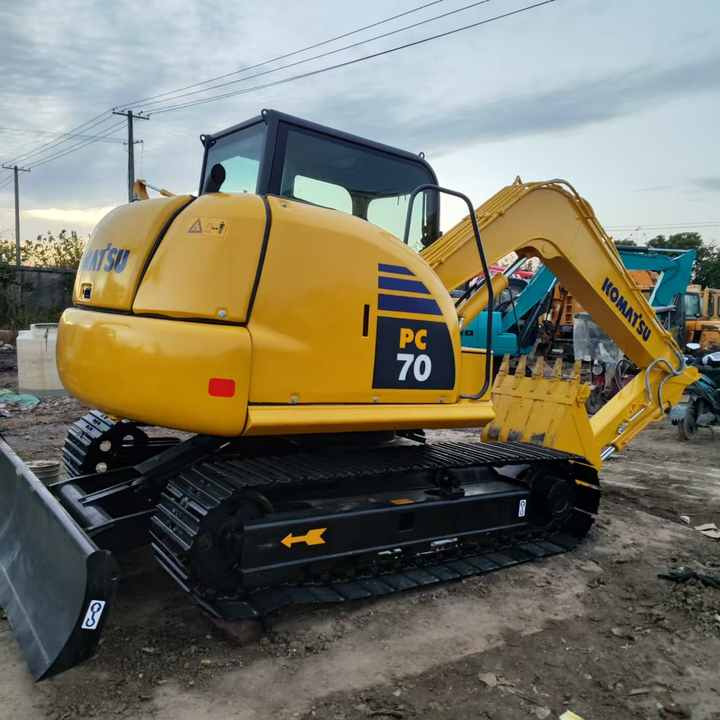 Pelle sur chenille Used Komatsu Brand  PC70 PC70-7 PC70-8  7 Ton Excavator for Sale Second Hand Crawler Digger Excavator Machine  Hot Sale [ Copy ]: photos 6