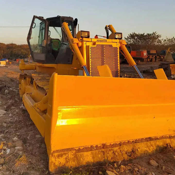 Used Komatsu Bulldozer D85 Strong Power Komatsu D85 Track Dozer for Sale - Bulldozer: photos 3 Used Komatsu Bulldozer D85 Strong Power Komatsu D85 Track Dozer for Sale - Bulldozer: photos 3