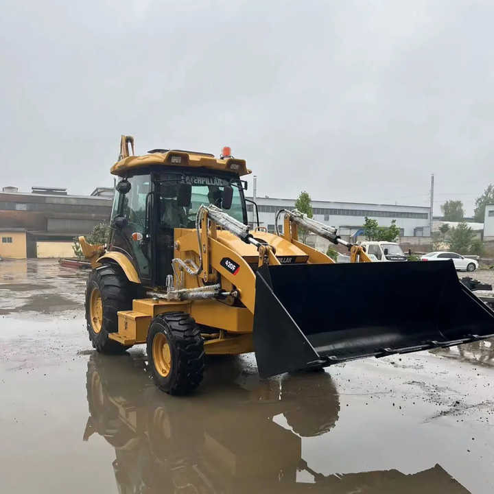 Used Wheel Loader CAT420F Caterpillar 420F Construction Machinery Mini Wheel Skid Steer Loader in Stock - Tractopelle: photos 4 Used Wheel Loader CAT420F Caterpillar 420F Construction Machinery Mini Wheel Skid Steer Loader in Stock - Tractopelle: photos 4