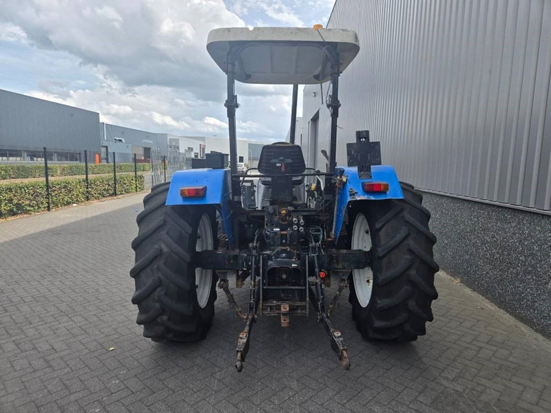 New Holland TL 90 A - Tracteur agricole: photos 4 New Holland TL 90 A - Tracteur agricole: photos 4