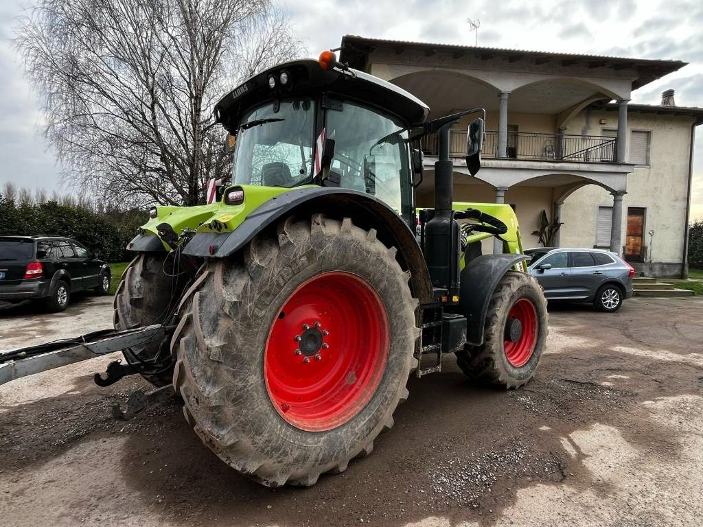 Claas Arion 650 Cmatic - Tracteur agricole: photos 3 Claas Arion 650 Cmatic - Tracteur agricole: photos 3