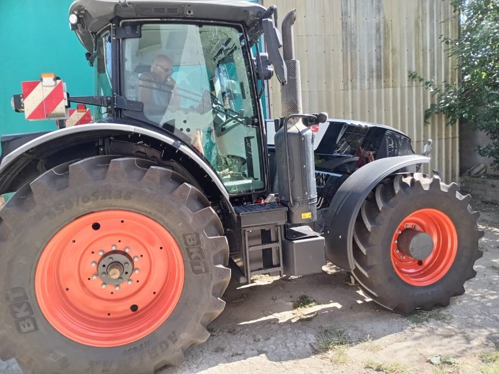 Claas Arion 660 CMATIC - Tracteur agricole: photos 2 Claas Arion 660 CMATIC - Tracteur agricole: photos 2