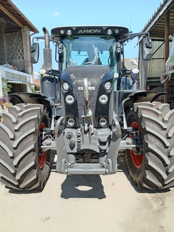 Claas Arion 660 CMATIC - Tracteur agricole: photos 1 Claas Arion 660 CMATIC - Tracteur agricole: photos 1