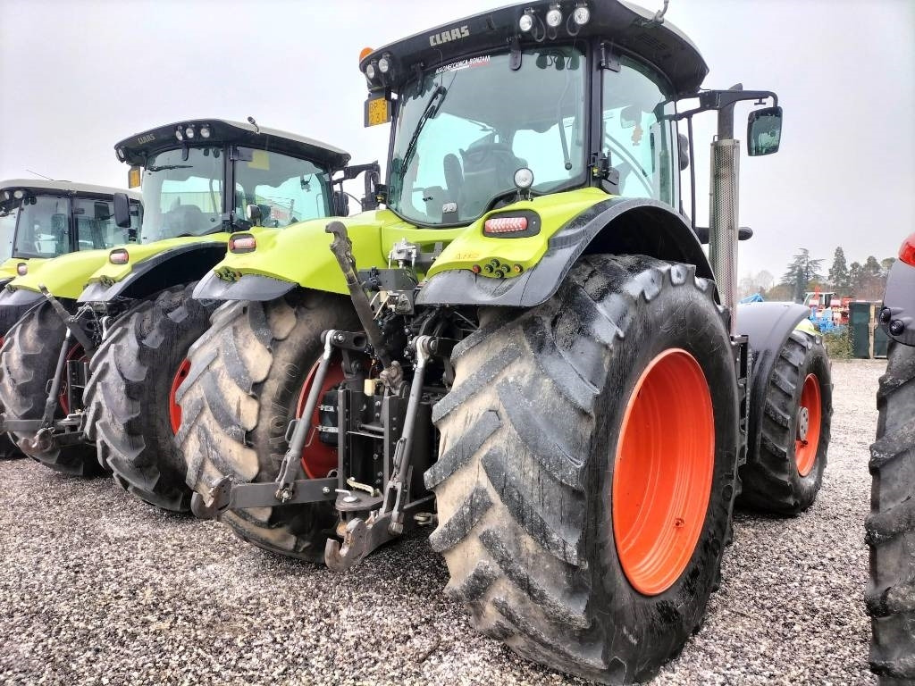 Claas Axion 830 Cmatic - Tracteur agricole: photos 4 Claas Axion 830 Cmatic - Tracteur agricole: photos 4