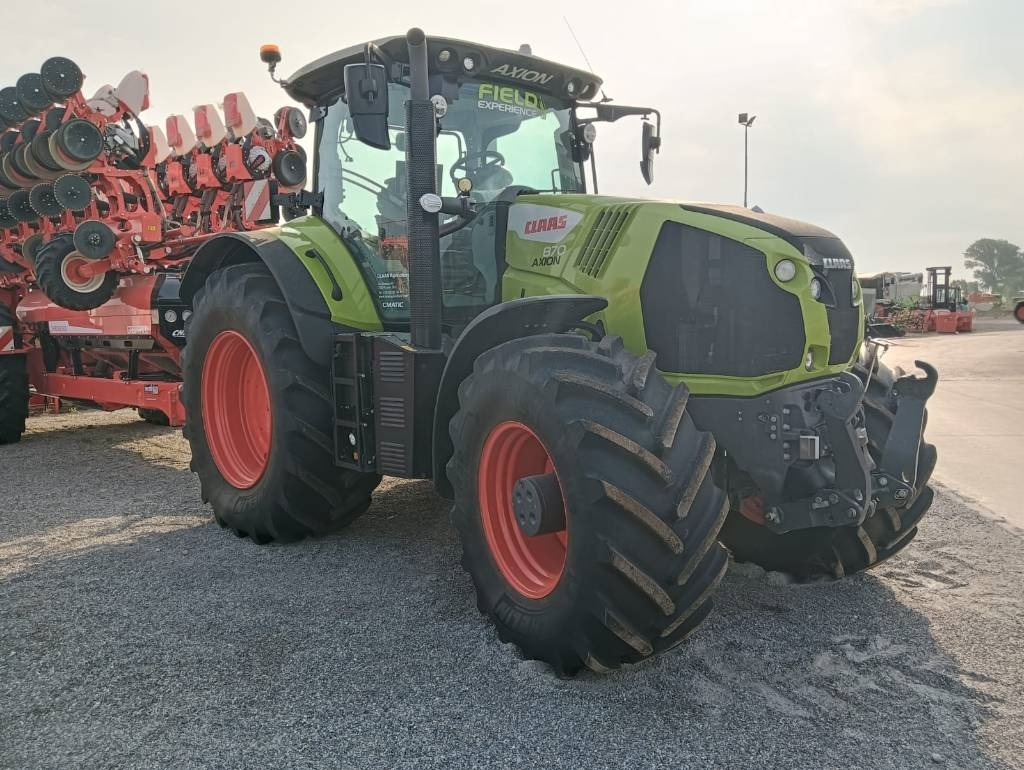 Claas Axion 870 Cmatic - Tracteur agricole: photos 1 Claas Axion 870 Cmatic - Tracteur agricole: photos 1