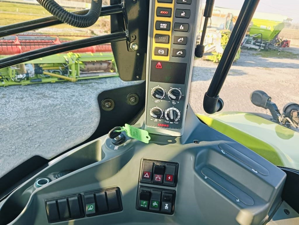Tracteur agricole Claas Axion 960 Terra Trac: photos 6