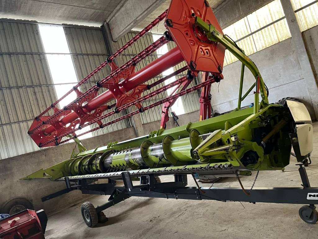 Claas CERIO 680 - Accessoire de matériels de récolte: photos 1 Claas CERIO 680 - Accessoire de matériels de récolte: photos 1