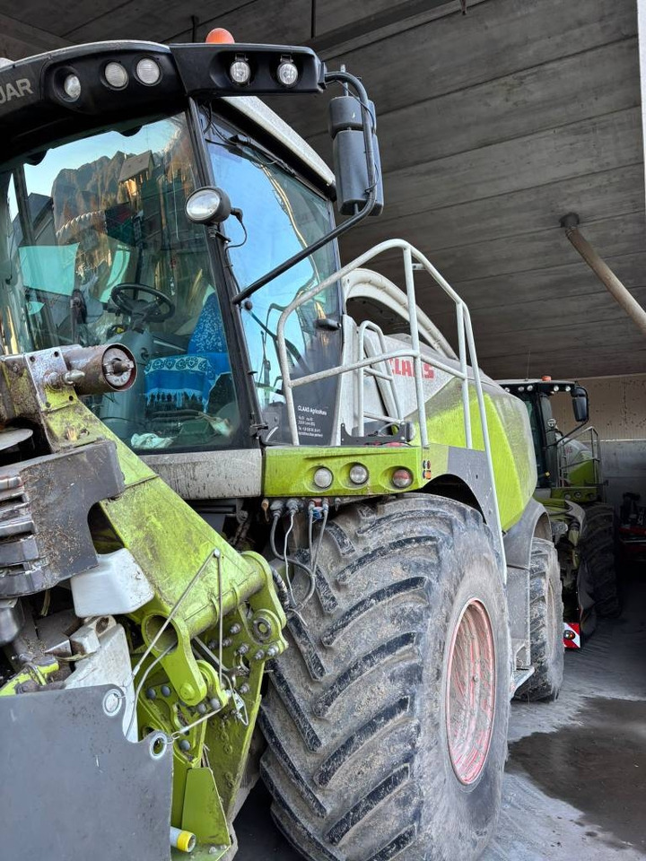 Claas Jaguar 970 - Ensileuse: photos 1 Claas Jaguar 970 - Ensileuse: photos 1