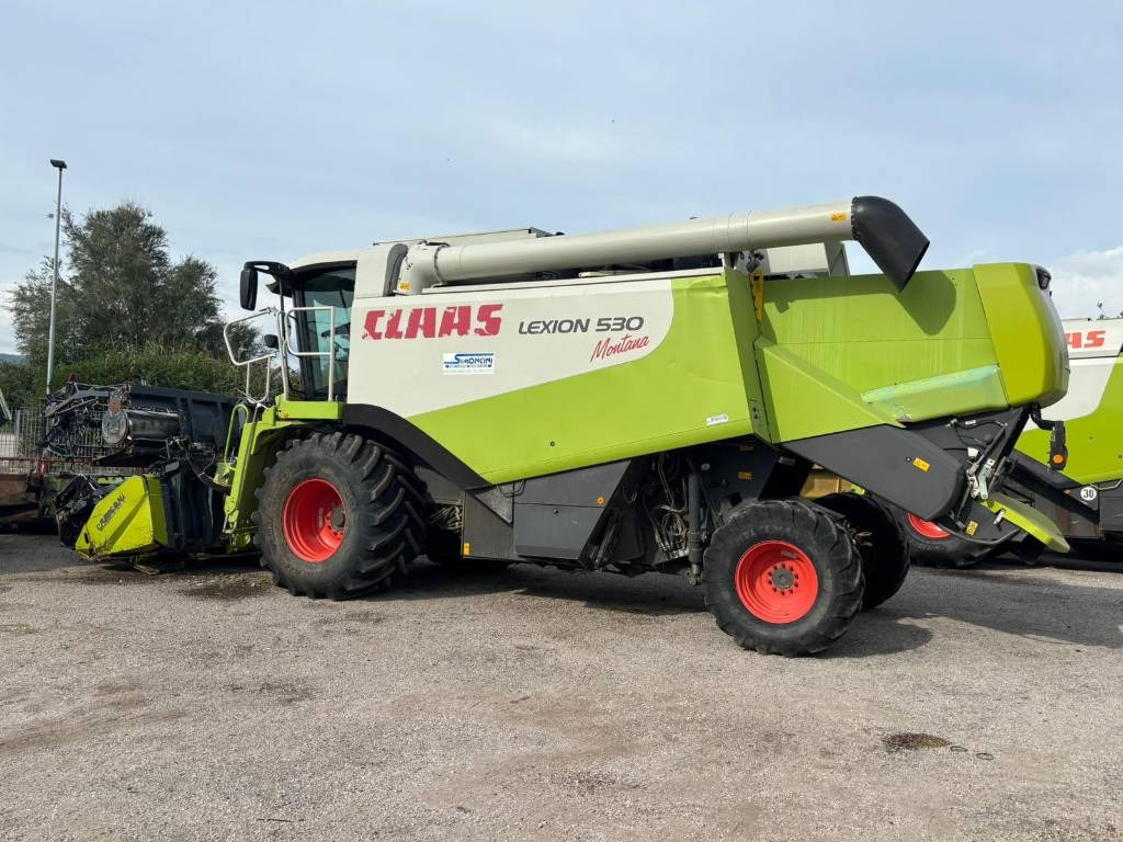 Claas Lexion 530 Montana  - Moissonneuse-batteuse: photos 1 Claas Lexion 530 Montana  - Moissonneuse-batteuse: photos 1