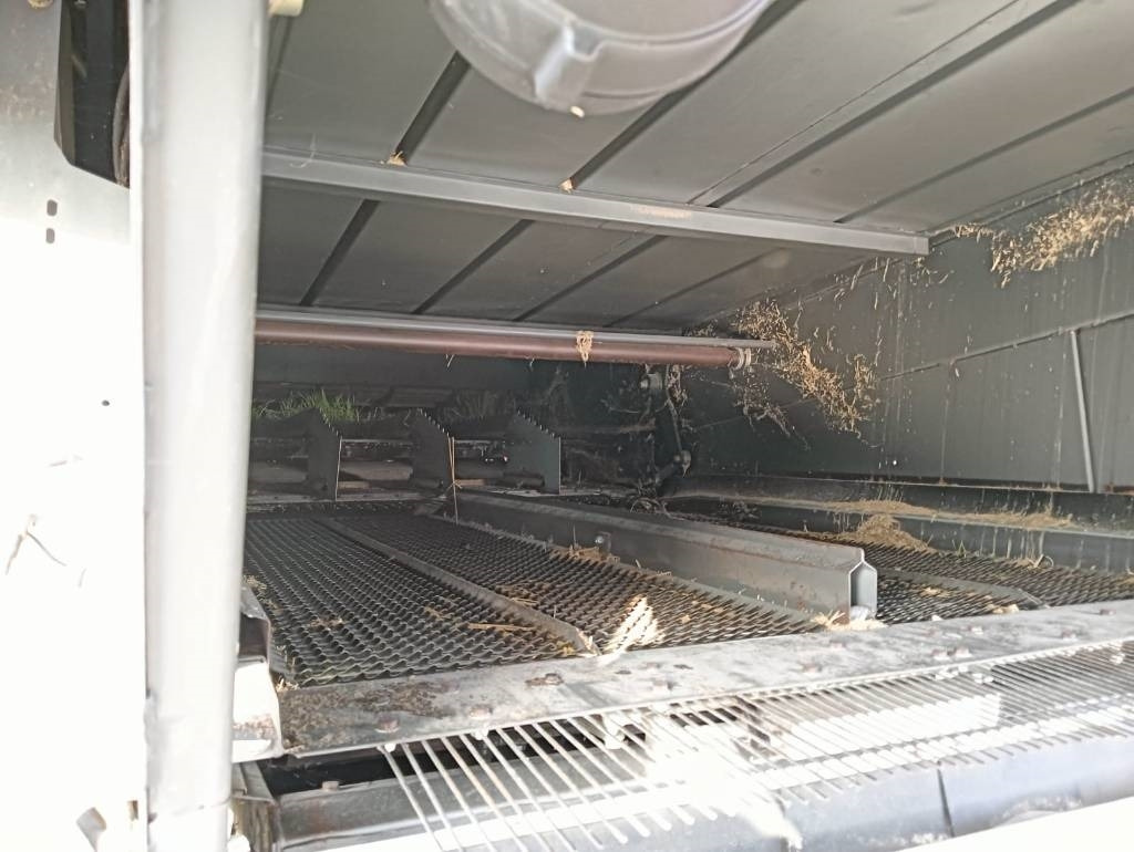 Claas Lexion 570  - Moissonneuse-batteuse: photos 2 Claas Lexion 570  - Moissonneuse-batteuse: photos 2