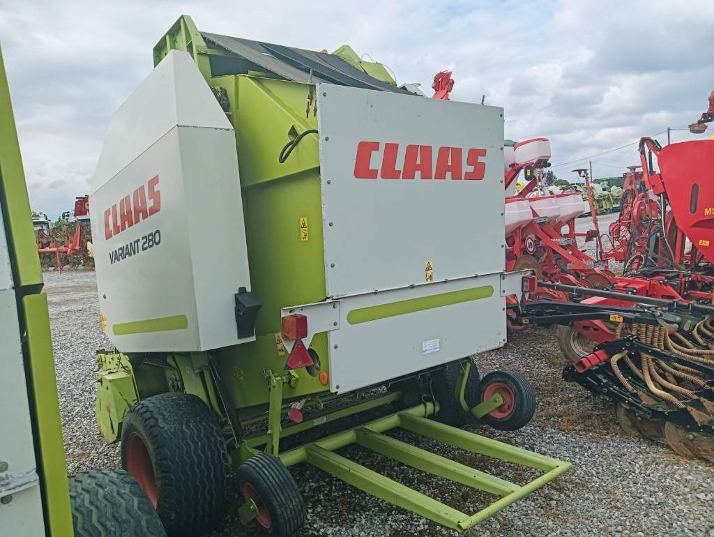 Claas Variant 280 - Presse à balles rondes: photos 4 Claas Variant 280 - Presse à balles rondes: photos 4