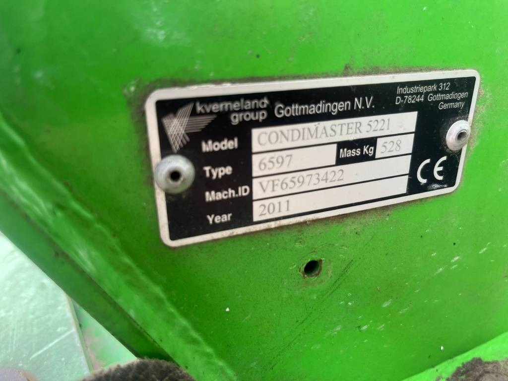 Deutz-fahr 5221 - Faneuse: photos 4 Deutz-fahr 5221 - Faneuse: photos 4