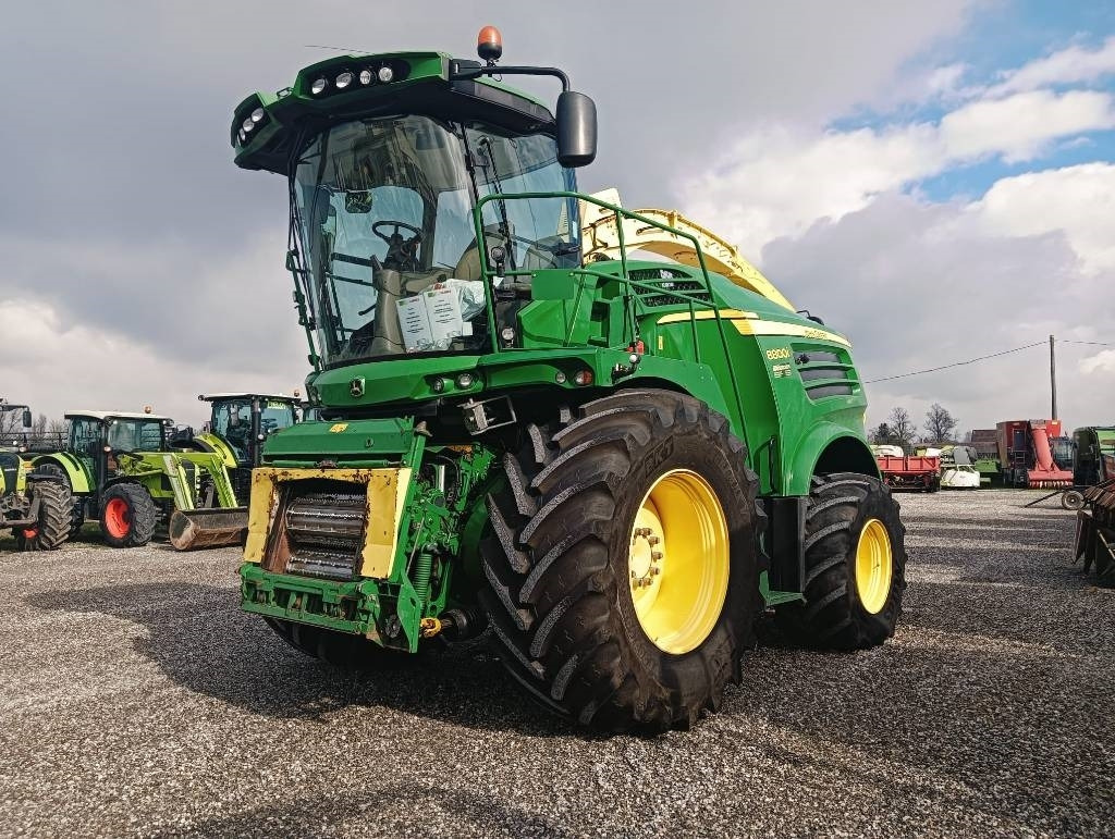John Deere 8800 - Ensileuse: photos 2 John Deere 8800 - Ensileuse: photos 2