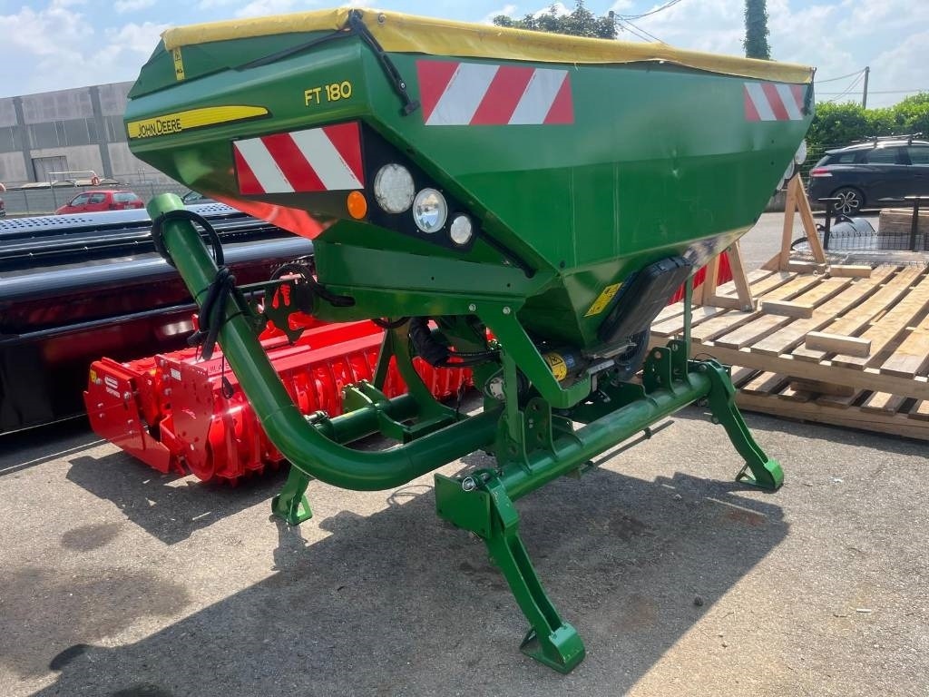 John Deere FT 180 - Distributeur d'engrais: photos 1 John Deere FT 180 - Distributeur d'engrais: photos 1