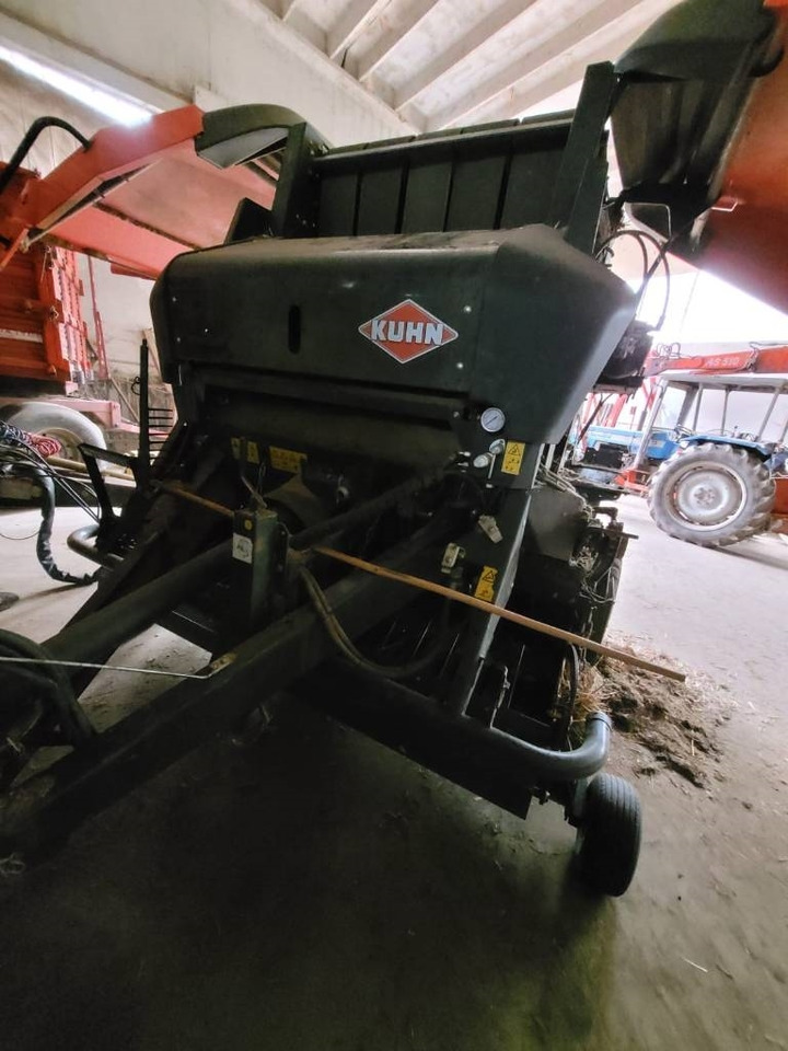Kuhn VB 2160 - Presse à balles rondes: photos 4 Kuhn VB 2160 - Presse à balles rondes: photos 4