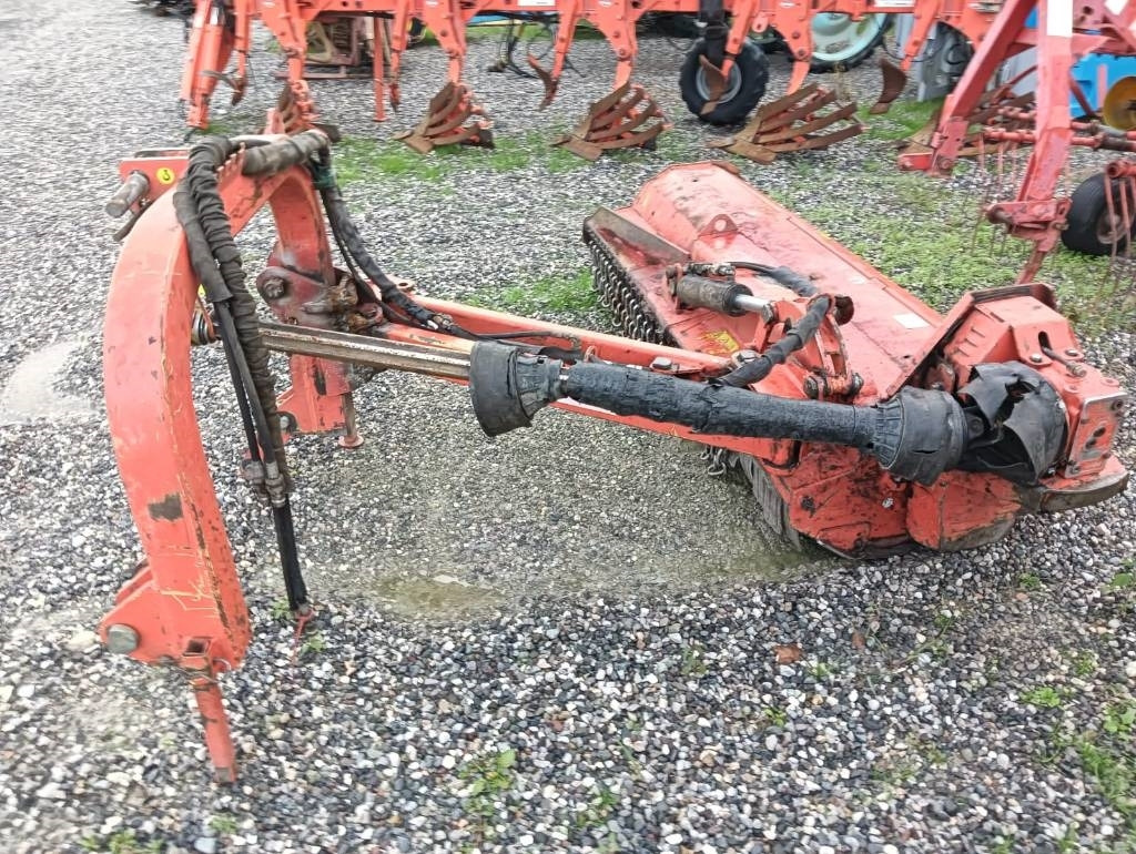 Maschio Giraffa 185 - Faucheuse: photos 3 Maschio Giraffa 185 - Faucheuse: photos 3