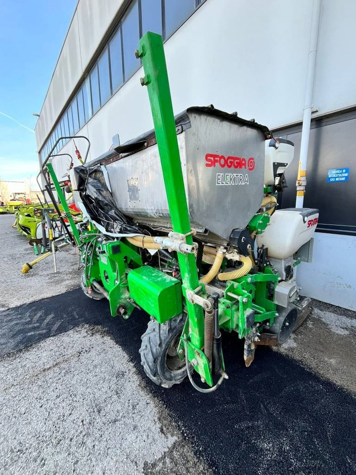 Sfoggia ELETTRA 6 F - Semoir monograine: photos 2 Sfoggia ELETTRA 6 F - Semoir monograine: photos 2