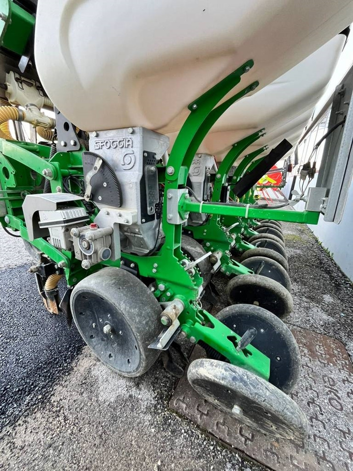 Sfoggia ELETTRA 6 F - Semoir monograine: photos 4 Sfoggia ELETTRA 6 F - Semoir monograine: photos 4