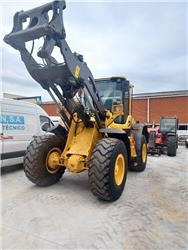 Volvo L 70 H - Chargeuse sur pneus: photos 1 Volvo L 70 H - Chargeuse sur pneus: photos 1