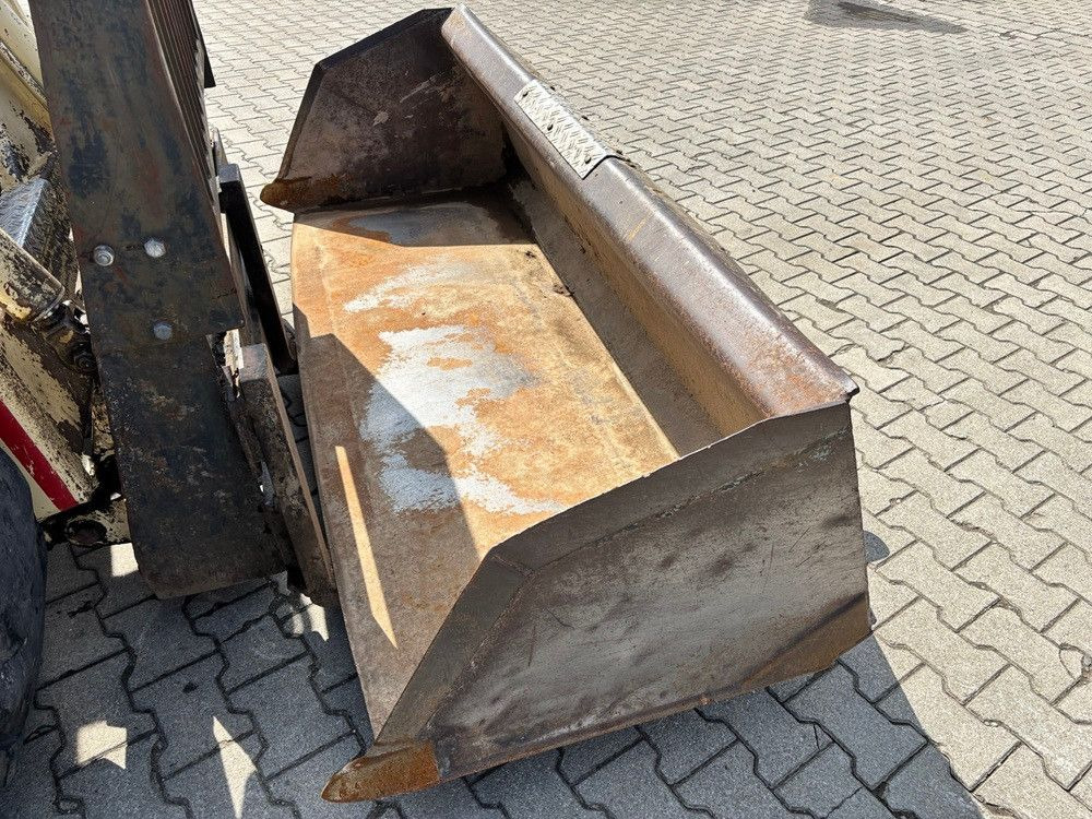 Bobcat 970 - Mini chargeuse: photos 4 Bobcat 970 - Mini chargeuse: photos 4