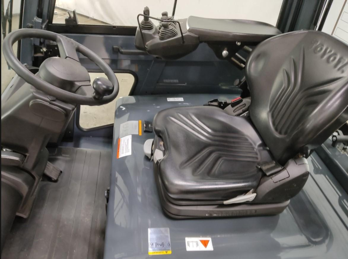 Toyota - Chariot élévateur électrique: photos 3 Toyota - Chariot élévateur électrique: photos 3