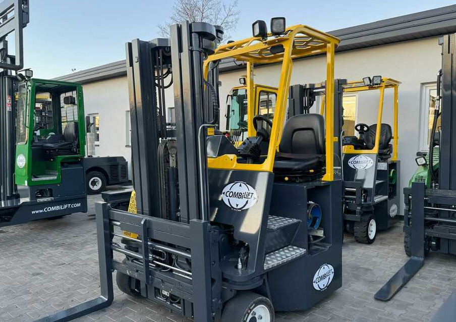 Combilift C3000CB-Triplex 4900mm -2015 year - Chariot multidirectionnel: photos 2 Combilift C3000CB-Triplex 4900mm -2015 year - Chariot multidirectionnel: photos 2