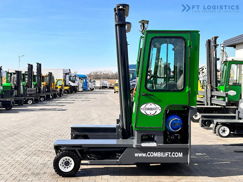 Combilift C4000 / LPG / DUPLEX / 4500MM / FREE LIFT / LIKE NEW C4000 / LPG / DUPLEX / 4500MM / FREE LIFT / LIKE NEW - Chariot multidirectionnel: photos 3 Combilift C4000 / LPG / DUPLEX / 4500MM / FREE LIFT / LIKE NEW C4000 / LPG / DUPLEX / 4500MM / FREE LIFT / LIKE NEW - Chariot multidirectionnel: photos 3
