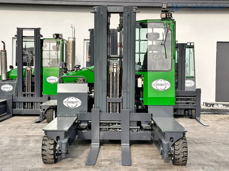 Combilift C4500 / LPG / TRIPLEX / 5500MM / FREE LIFT / HYDRAULIC FORK SHIFT / Like New C4500 / LPG / TRIPLEX / 5500MM / FREE LIFT / HYDRAU - Chariot multidirectionnel: photos 4 Combilift C4500 / LPG / TRIPLEX / 5500MM / FREE LIFT / HYDRAULIC FORK SHIFT / Like New C4500 / LPG / TRIPLEX / 5500MM / FREE LIFT / HYDRAU - Chariot multidirectionnel: photos 4