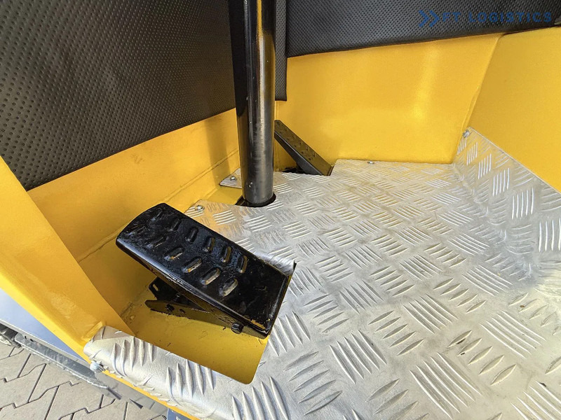 Chariot multidirectionnel Combilift C5000 / DIESEL / TRIPLEX 7600MM / FULL FREE LIFT / FORK POSITIONER / HEATING / FULL HEATED CABIN / EXCELLENT CONDITION / Wide ra: photos 12 Chariot multidirectionnel Combilift C5000 / DIESEL / TRIPLEX 7600MM / FULL FREE LIFT / FORK POSITIONER / HEATING / FULL HEATED CABIN / EXCELLENT CONDITION / Wide ra: photos 12