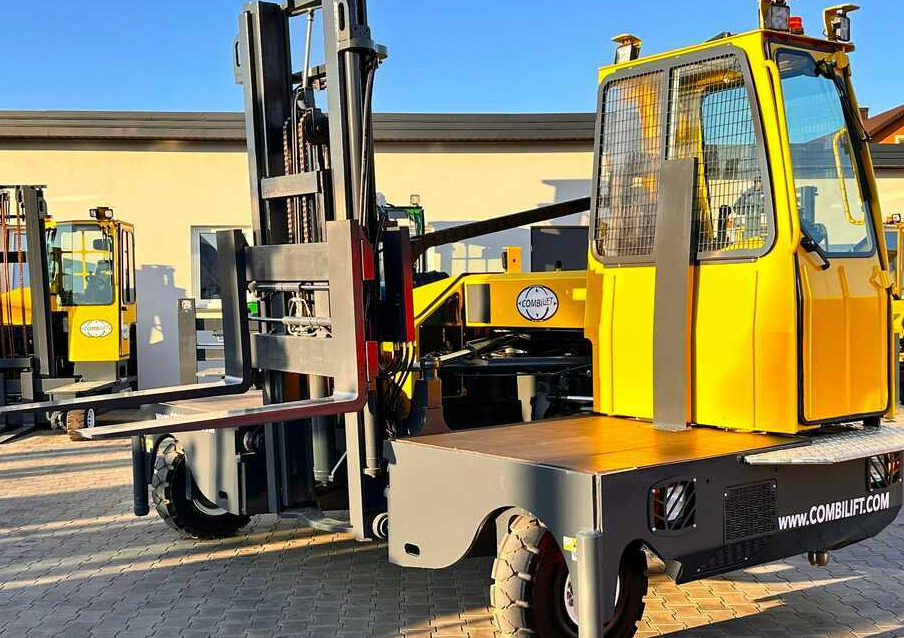 Combilift C5000SL-2019 year-Free lift - Like new - Chariot multidirectionnel: photos 1 Combilift C5000SL-2019 year-Free lift - Like new - Chariot multidirectionnel: photos 1
