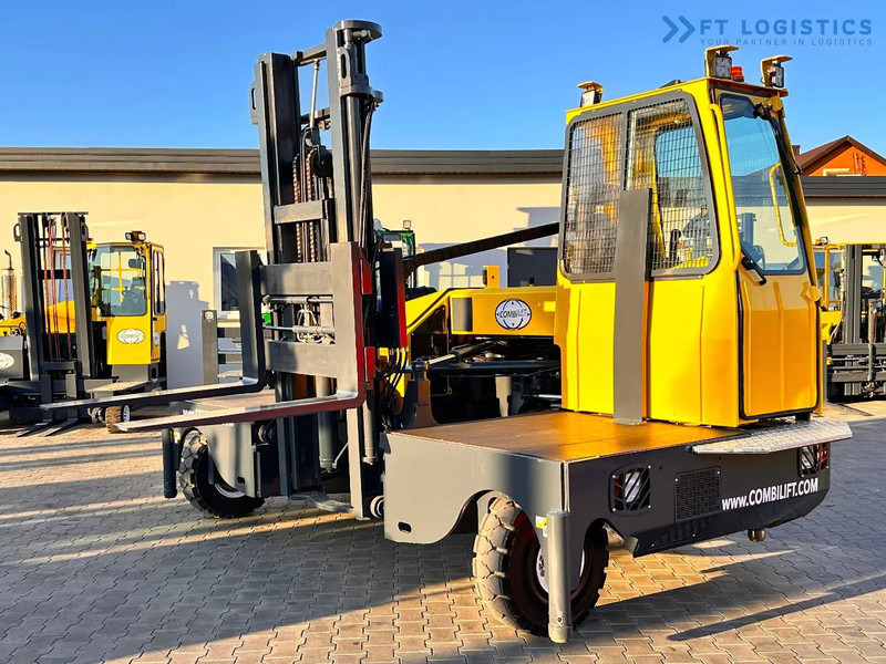 Combilift C5000SL / 5T / DUPLEX – 4000 MM / FREE LIFT / LPG / LIKE NEW!!! C5000SL / 5T / DUPLEX – 4000 MM / FREE LIFT / LPG / LIKE NEW!!! - Chariot multidirectionnel: photos 1 Combilift C5000SL / 5T / DUPLEX – 4000 MM / FREE LIFT / LPG / LIKE NEW!!! C5000SL / 5T / DUPLEX – 4000 MM / FREE LIFT / LPG / LIKE NEW!!! - Chariot multidirectionnel: photos 1