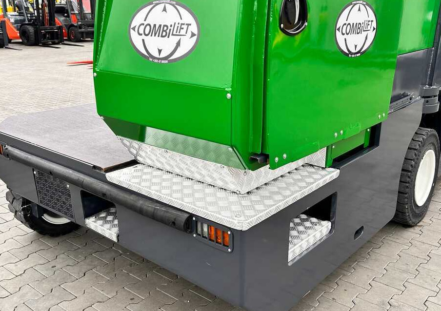 Combilift C5000SL / DIESEL / 4500MM / DUPLEX / CABIN / PLATFORMS / LIKE NEW - Chariot latéral: photos 4 Combilift C5000SL / DIESEL / 4500MM / DUPLEX / CABIN / PLATFORMS / LIKE NEW - Chariot latéral: photos 4