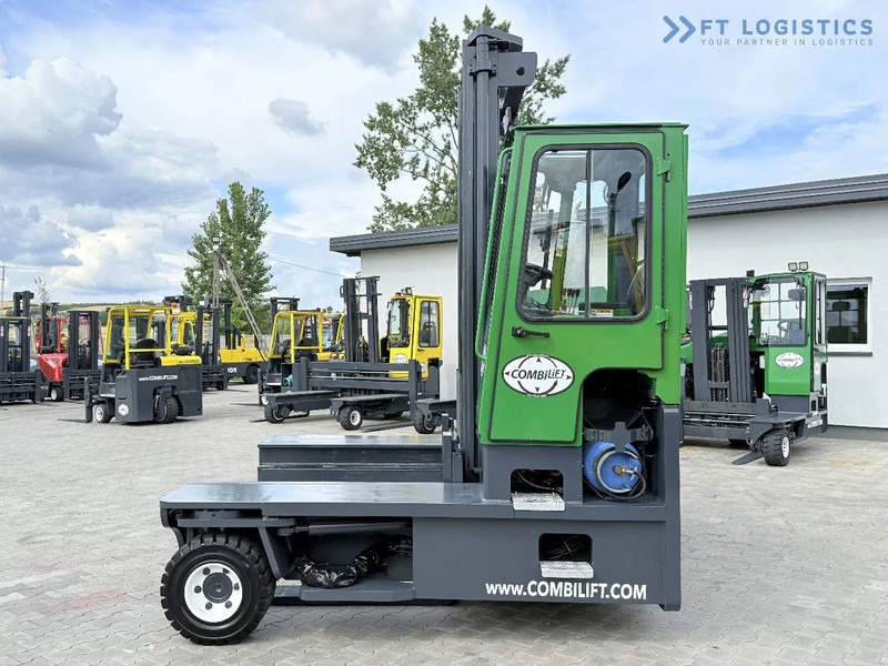 Combilift C8000 / GAS / DUPLEX – 4700MM / FORK POSITIONER / FREE LIFT / FULL HEATED CABIN / ONLY 5141 HOURS / CONDITION – LIKE NEW! C8000 - Chariot multidirectionnel: photos 2 Combilift C8000 / GAS / DUPLEX – 4700MM / FORK POSITIONER / FREE LIFT / FULL HEATED CABIN / ONLY 5141 HOURS / CONDITION – LIKE NEW! C8000 - Chariot multidirectionnel: photos 2