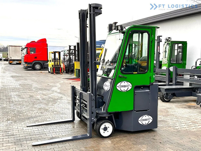 Combilift Combilift C3000CB - DUPLEX 4000mm - Year 2015 - / CABIN - HEATING / ONLY 6546 MTH / EXCELLENT CONDITION / LIKE NEW! Combilift C3 - Chariot multidirectionnel: photos 3 Combilift Combilift C3000CB - DUPLEX 4000mm - Year 2015 - / CABIN - HEATING / ONLY 6546 MTH / EXCELLENT CONDITION / LIKE NEW! Combilift C3 - Chariot multidirectionnel: photos 3