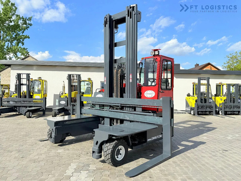 Combilift Combilift Wózki 4-kierunkowe C8000 / GAS / TRIPLEX 8300 / WIDE FORK POSITIRONER / FREE-LIFT / A comprehensive range of four-way - Chariot multidirectionnel: photos 1 Combilift Combilift Wózki 4-kierunkowe C8000 / GAS / TRIPLEX 8300 / WIDE FORK POSITIRONER / FREE-LIFT / A comprehensive range of four-way - Chariot multidirectionnel: photos 1
