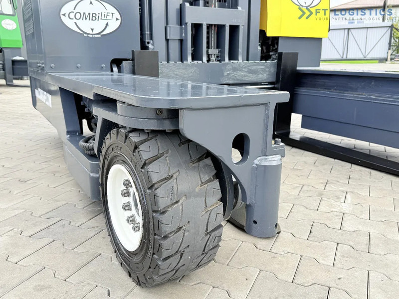 Combilift FOUR-WAY / MULTI-DIRECTIONAL FORKLIFT / C5000 / DIESEL / TRIPLEX 7600MM / FULL FREE LIFT / FORK POSITIONER / HEATING / FULL HEAT - Chariot multidirectionnel: photos 4 Combilift FOUR-WAY / MULTI-DIRECTIONAL FORKLIFT / C5000 / DIESEL / TRIPLEX 7600MM / FULL FREE LIFT / FORK POSITIONER / HEATING / FULL HEAT - Chariot multidirectionnel: photos 4