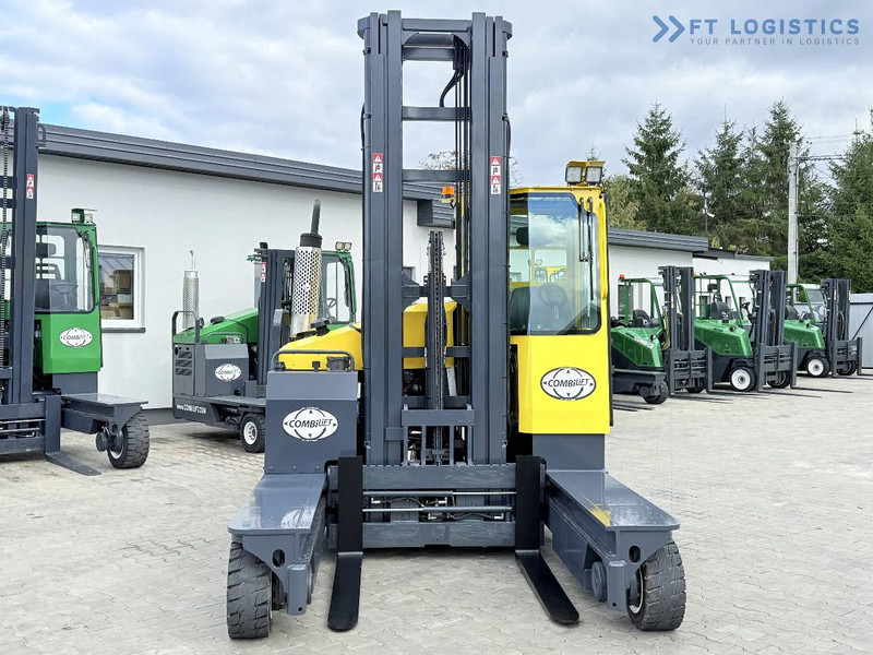 Combilift FOUR-WAY / MULTI-DIRECTIONAL FORKLIFT / C5000 / DIESEL / TRIPLEX 7600MM / FULL FREE LIFT / FORK POSITIONER / HEATING / FULL HEAT - Chariot multidirectionnel: photos 3 Combilift FOUR-WAY / MULTI-DIRECTIONAL FORKLIFT / C5000 / DIESEL / TRIPLEX 7600MM / FULL FREE LIFT / FORK POSITIONER / HEATING / FULL HEAT - Chariot multidirectionnel: photos 3